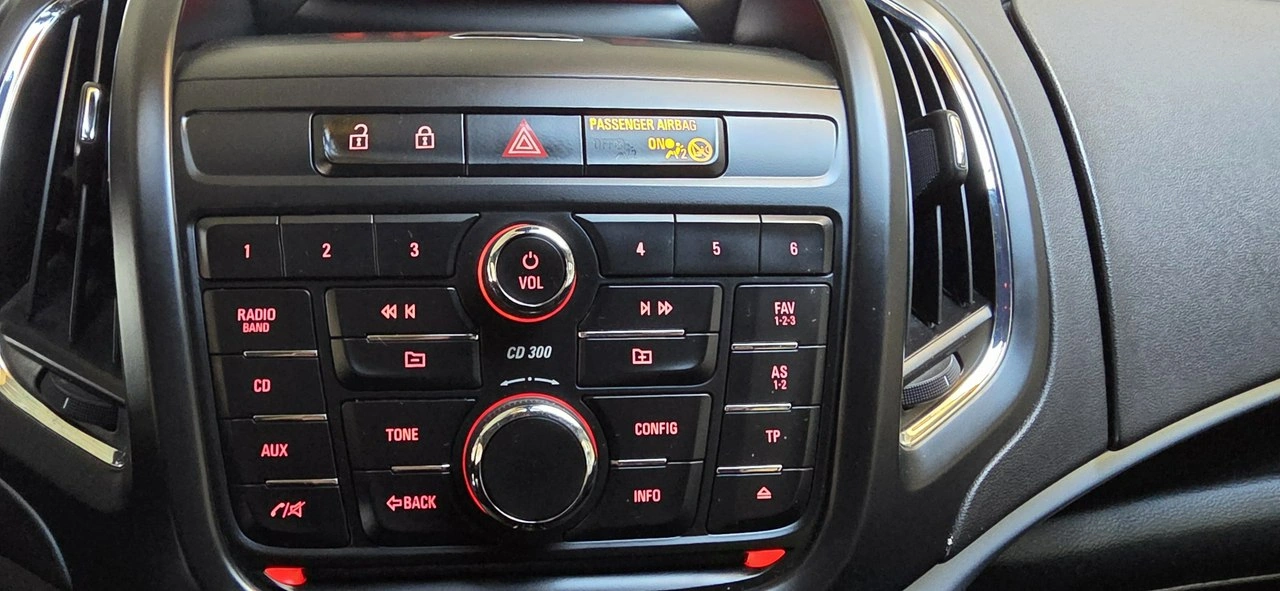 Opel Zafira - Zdjęcie 19