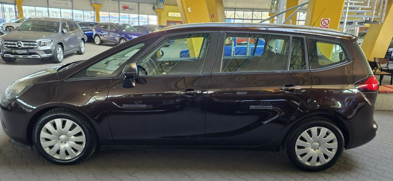 Opel Zafira - Zdjęcie 4