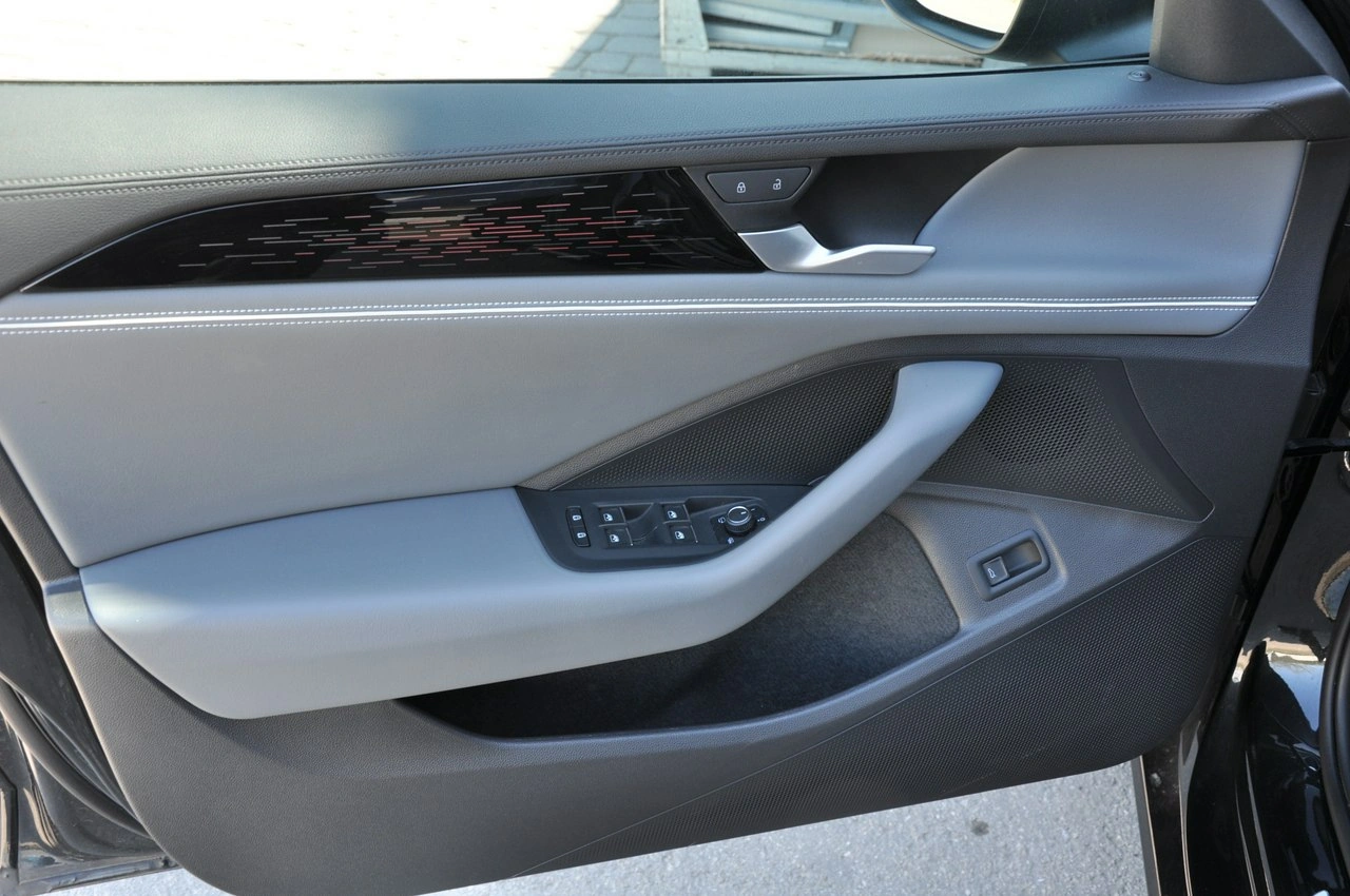 Volkswagen Passat Variant - Zdjęcie 9