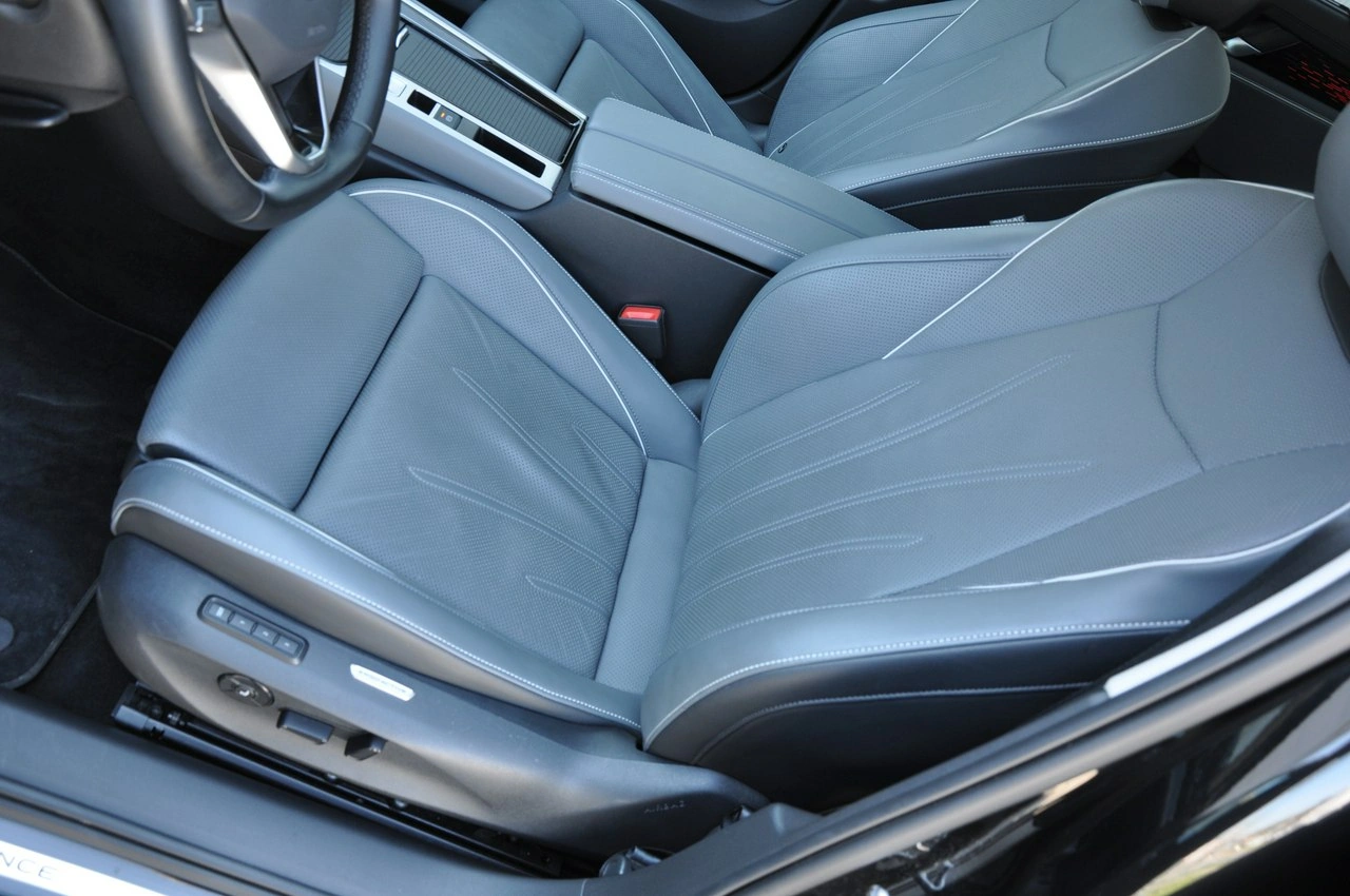 Volkswagen Passat Variant - Zdjęcie 11