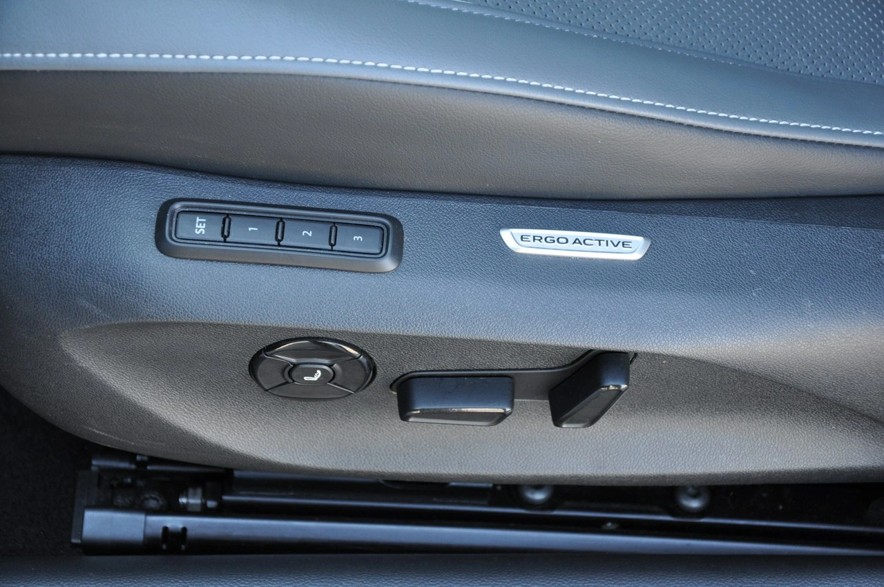 Volkswagen Passat Variant - Zdjęcie 12