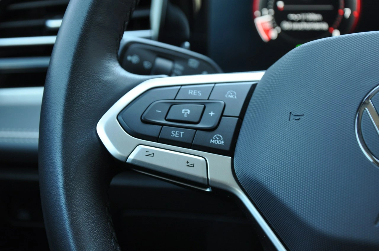 Volkswagen Passat Variant - Zdjęcie 14