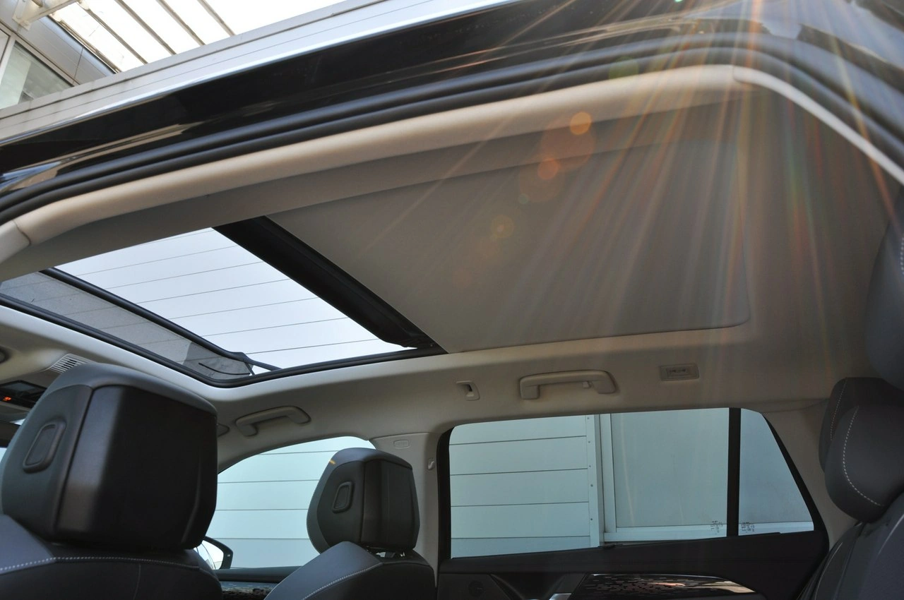 Volkswagen Passat Variant - Zdjęcie 30