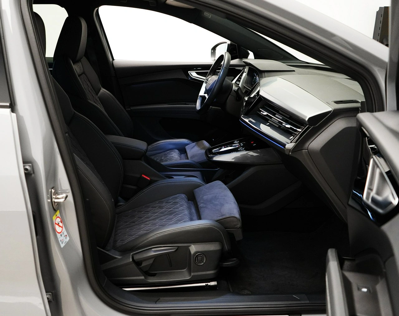 Audi Q4 e-tron - Zdjęcie 16