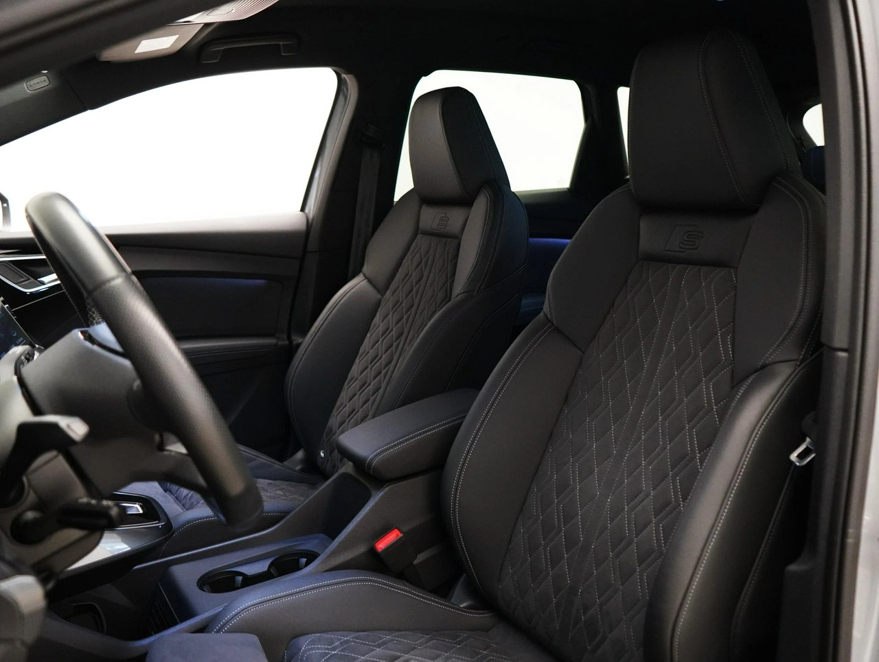 Audi Q4 e-tron - Zdjęcie 20