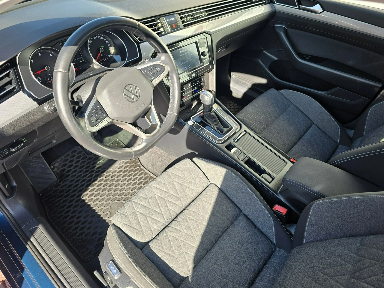 Volkswagen Passat - Zdjęcie 10