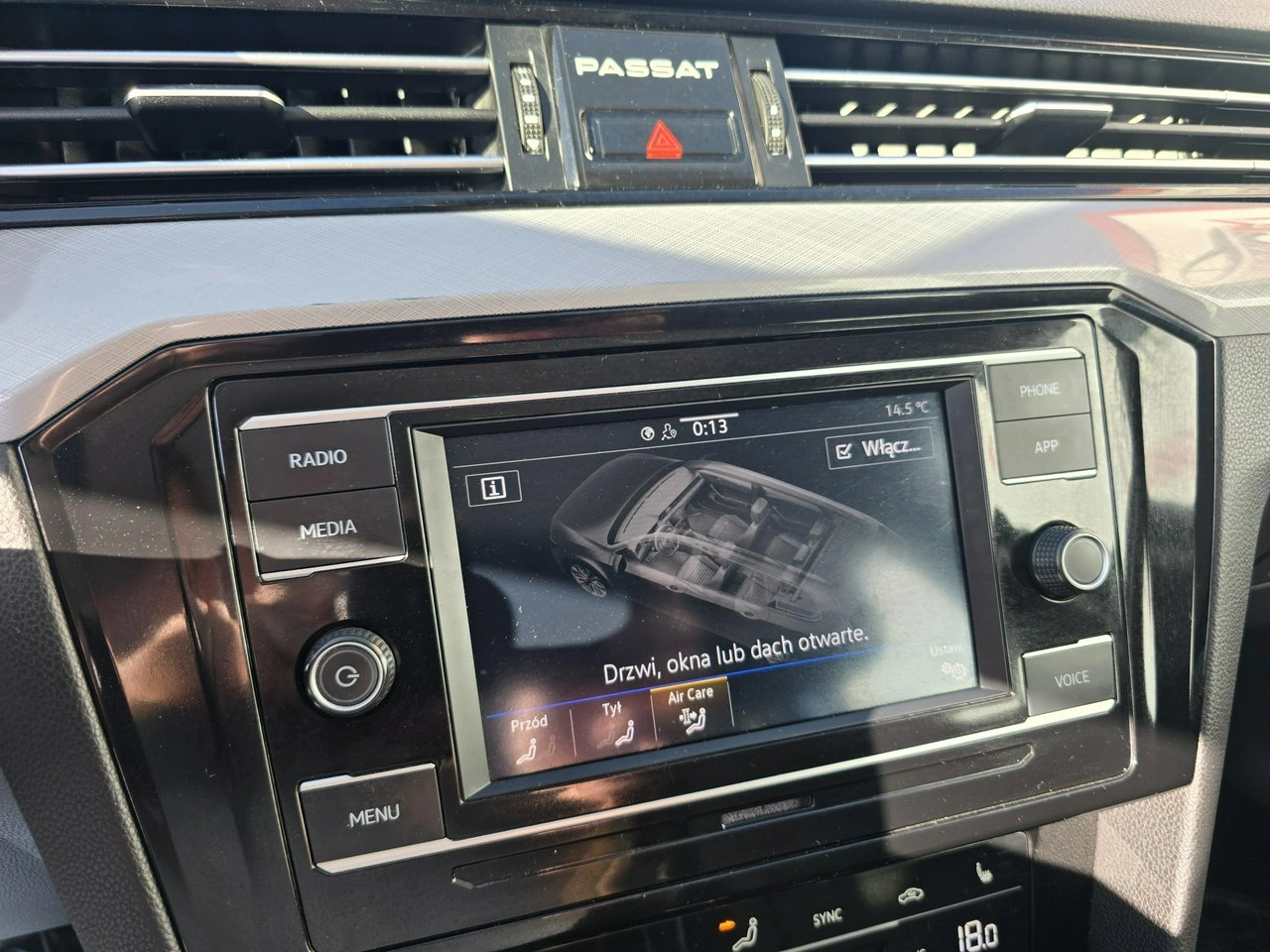 Volkswagen Passat - Zdjęcie 21