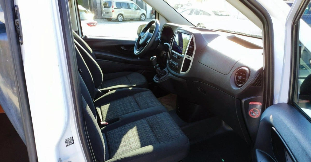 Mercedes-Benz Vito - Zdjęcie 23