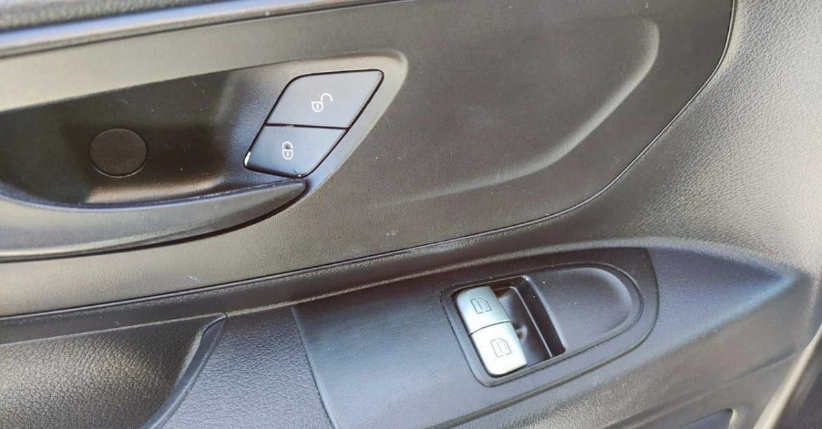 Mercedes-Benz Vito - Zdjęcie 24