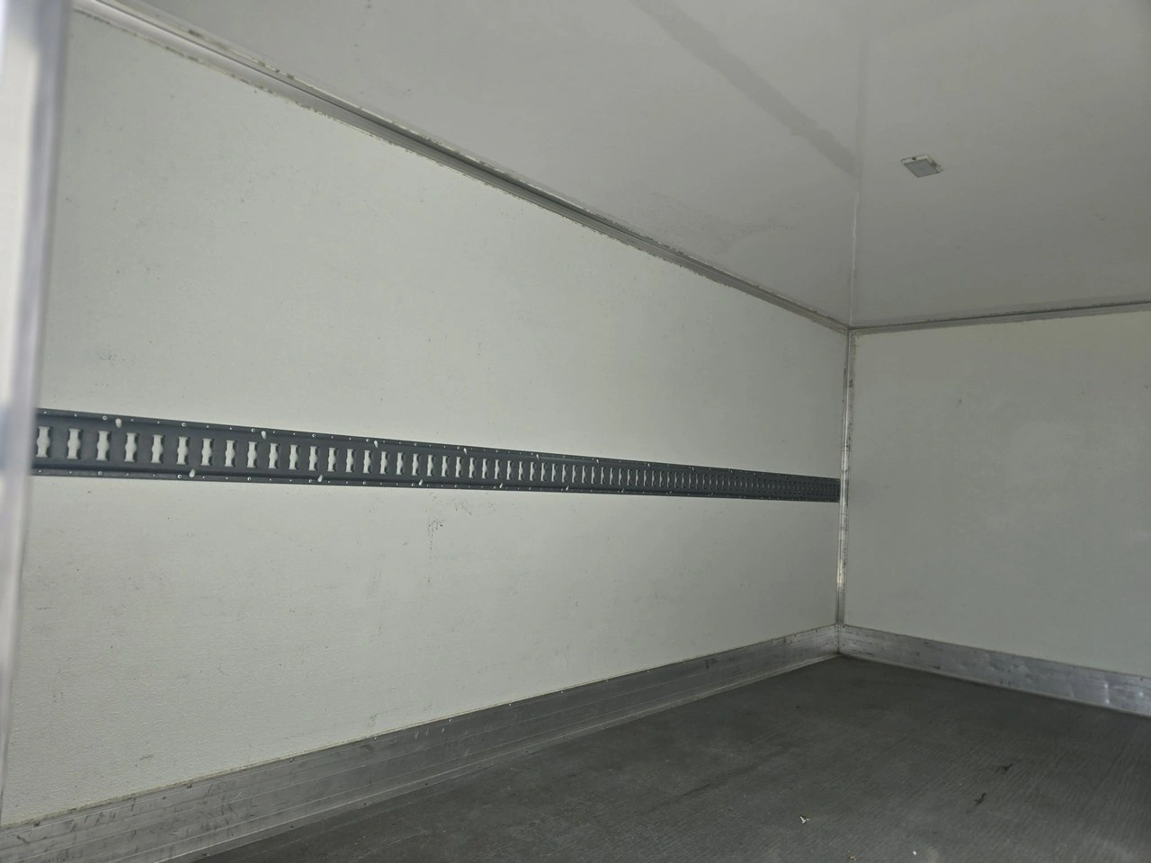 Iveco Daily - Zdjęcie 10