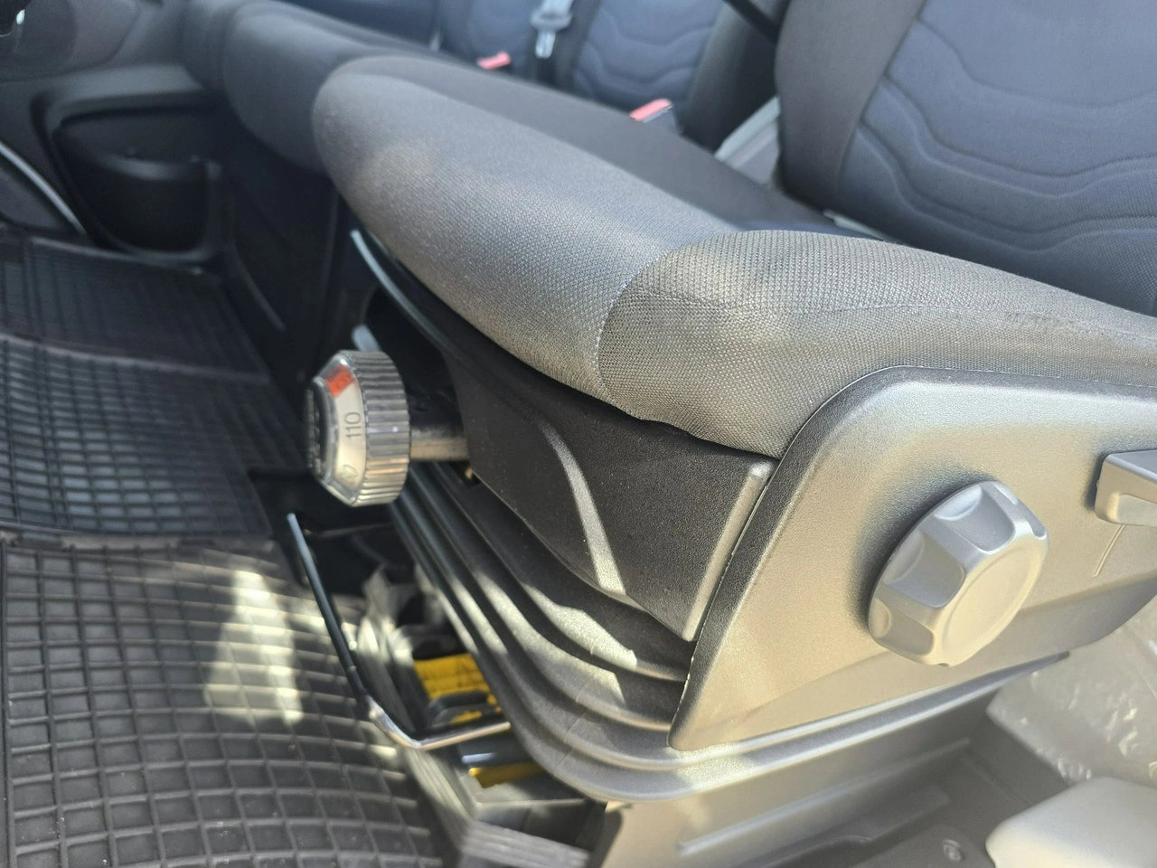 Iveco Daily - Zdjęcie 14