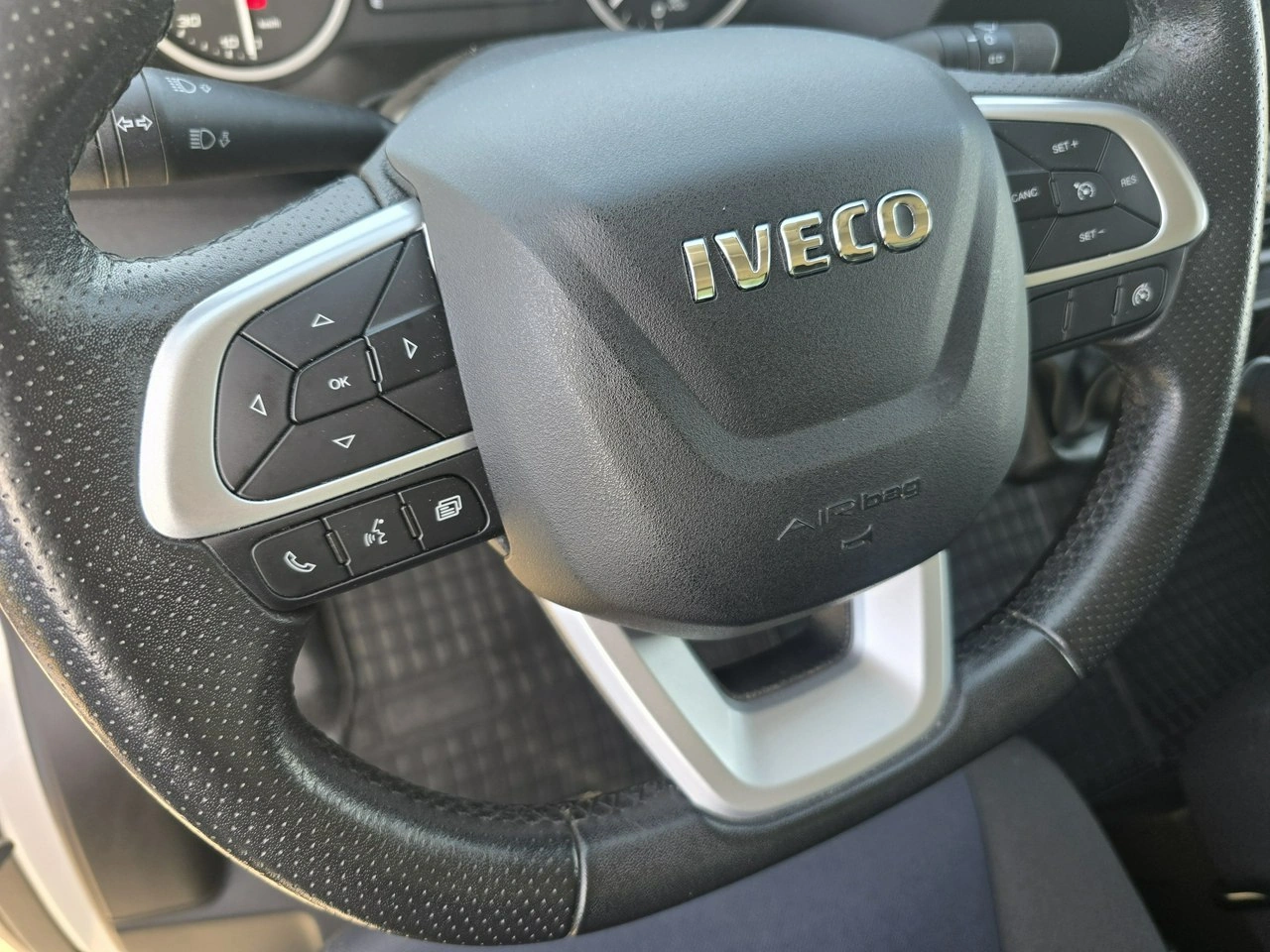 Iveco Daily - Zdjęcie 22