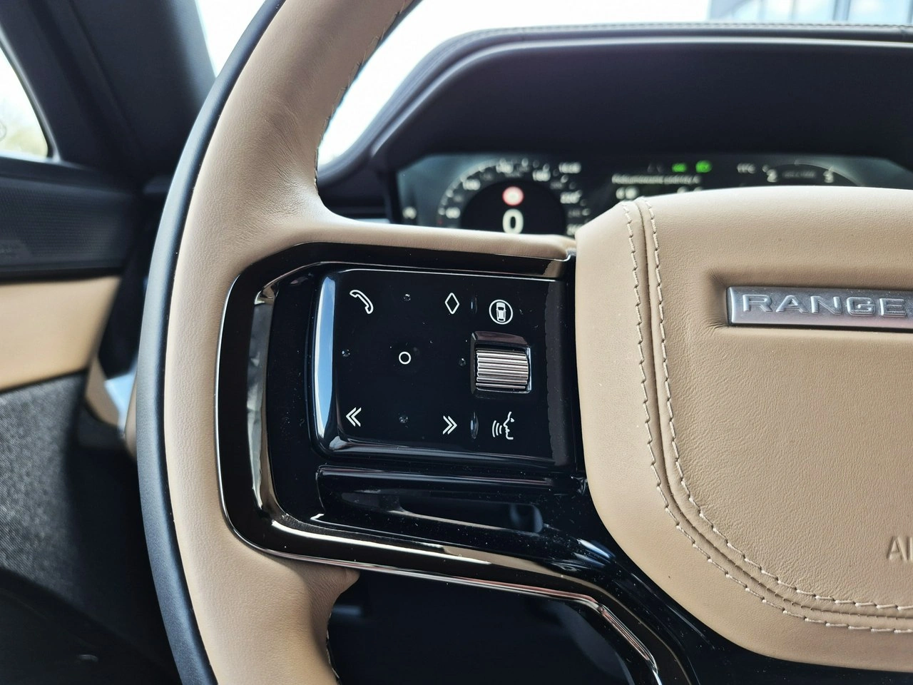 Land Rover Range Rover Sport - Zdjęcie 29