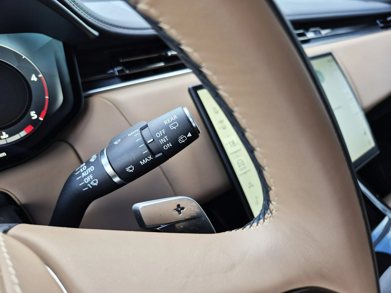 Land Rover Range Rover Sport - Zdjęcie 32