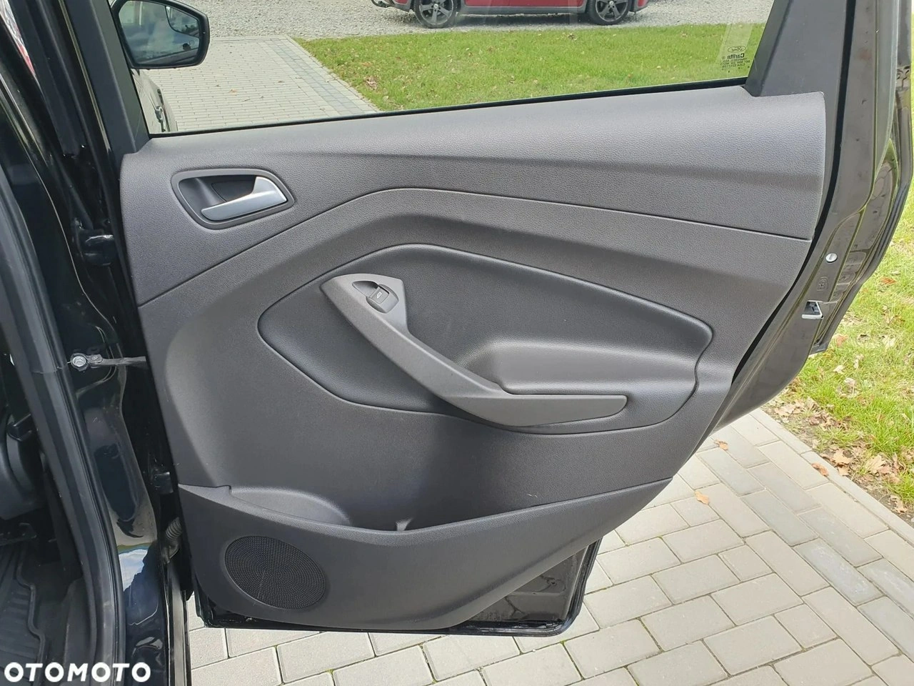 Ford Kuga - Zdjęcie 23