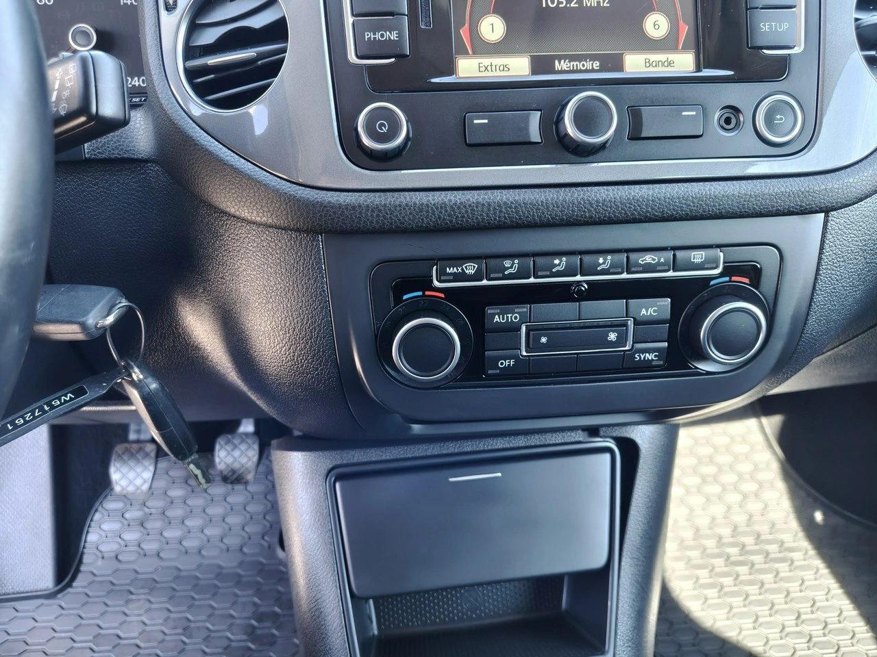 Volkswagen Tiguan - Zdjęcie 10