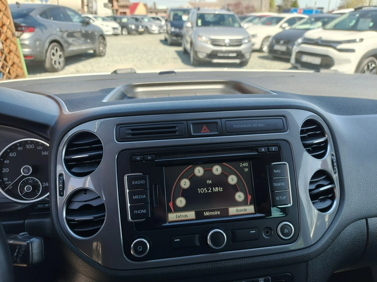 Volkswagen Tiguan - Zdjęcie 9