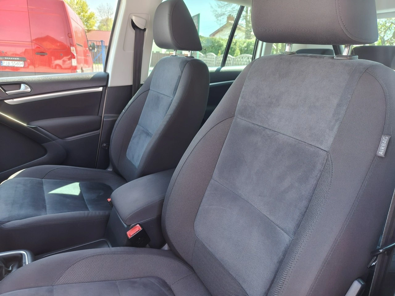 Volkswagen Tiguan - Zdjęcie 13