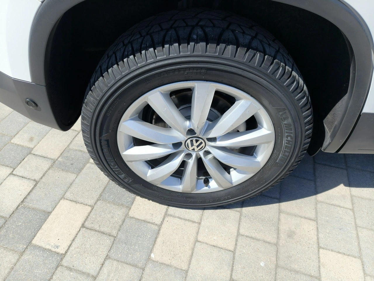 Volkswagen Tiguan - Zdjęcie 29