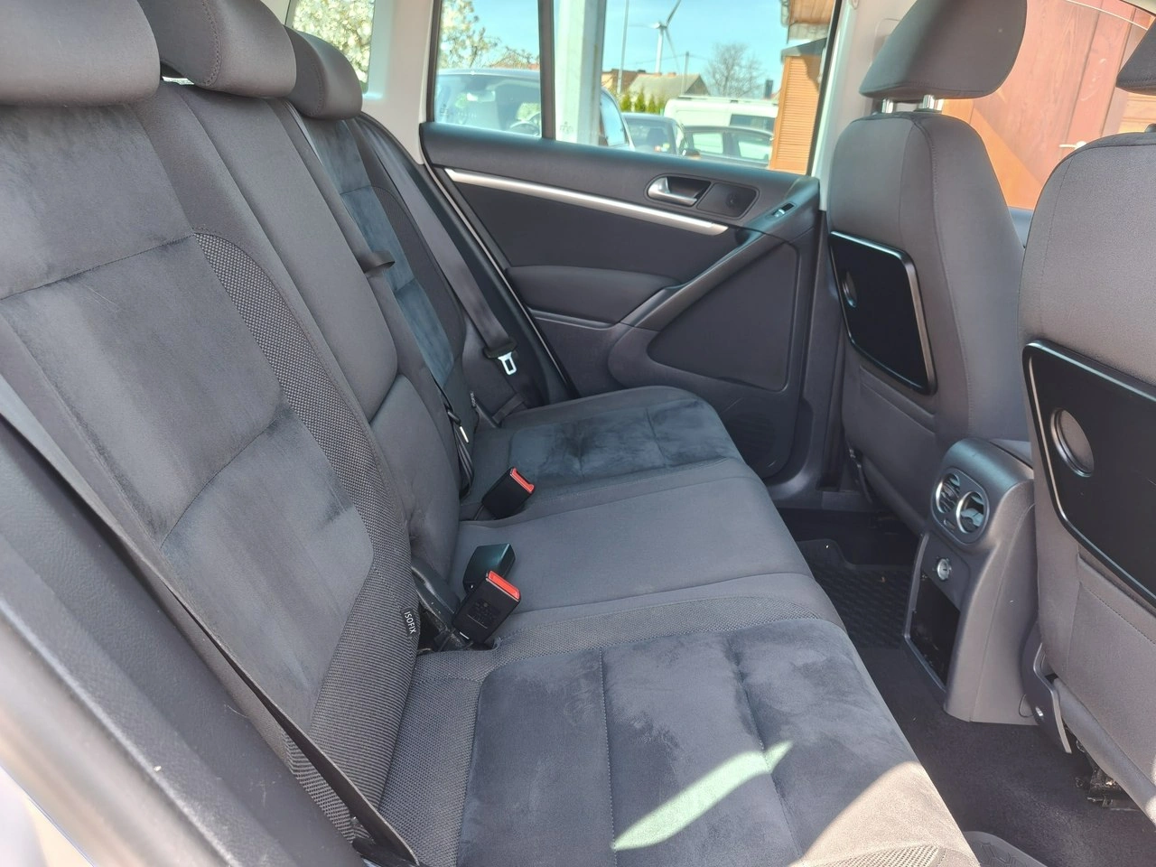 Volkswagen Tiguan - Zdjęcie 22