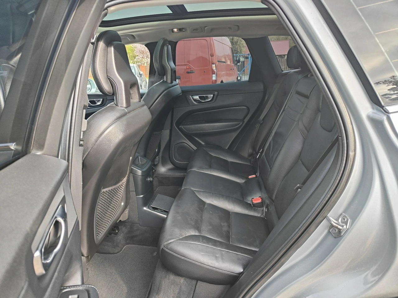 Volvo XC 60 - Zdjęcie 30