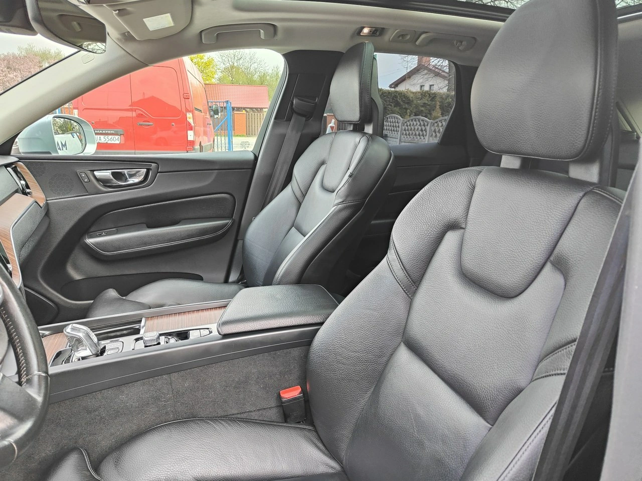 Volvo XC 60 - Zdjęcie 16