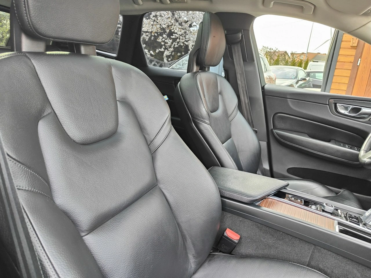 Volvo XC 60 - Zdjęcie 22