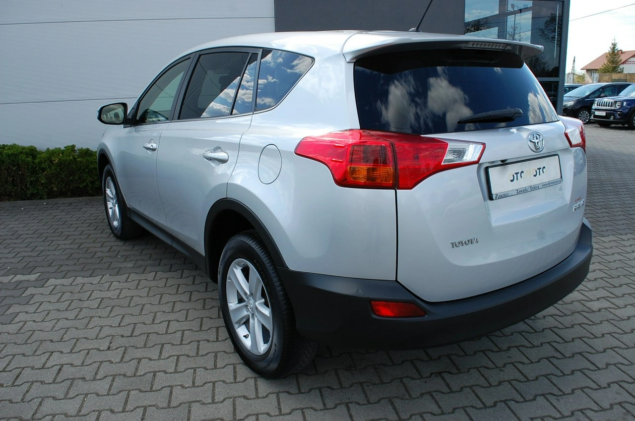 Toyota RAV-4 - Zdjęcie 11