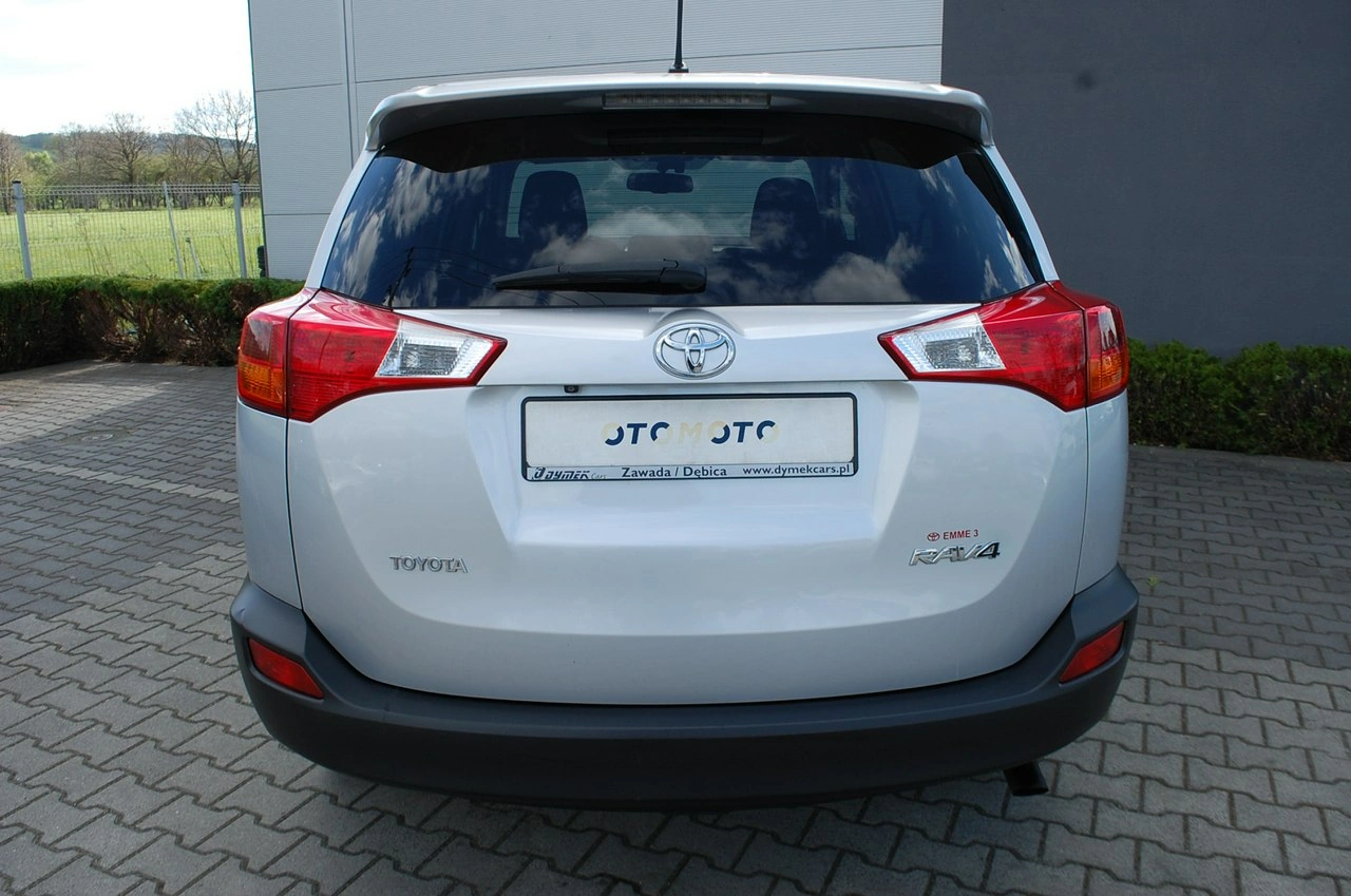 Toyota RAV-4 - Zdjęcie 12