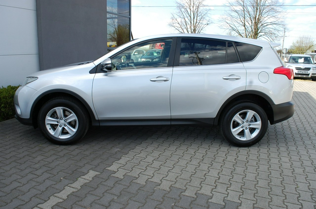 Toyota RAV-4 - Zdjęcie 16