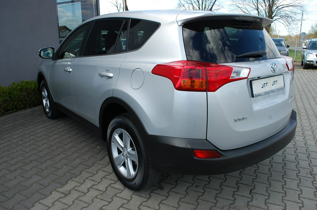 Toyota RAV-4 - Zdjęcie 20