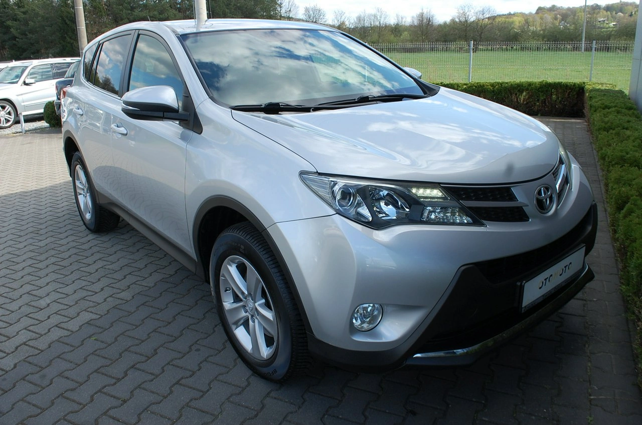 Toyota RAV-4 - Zdjęcie 21