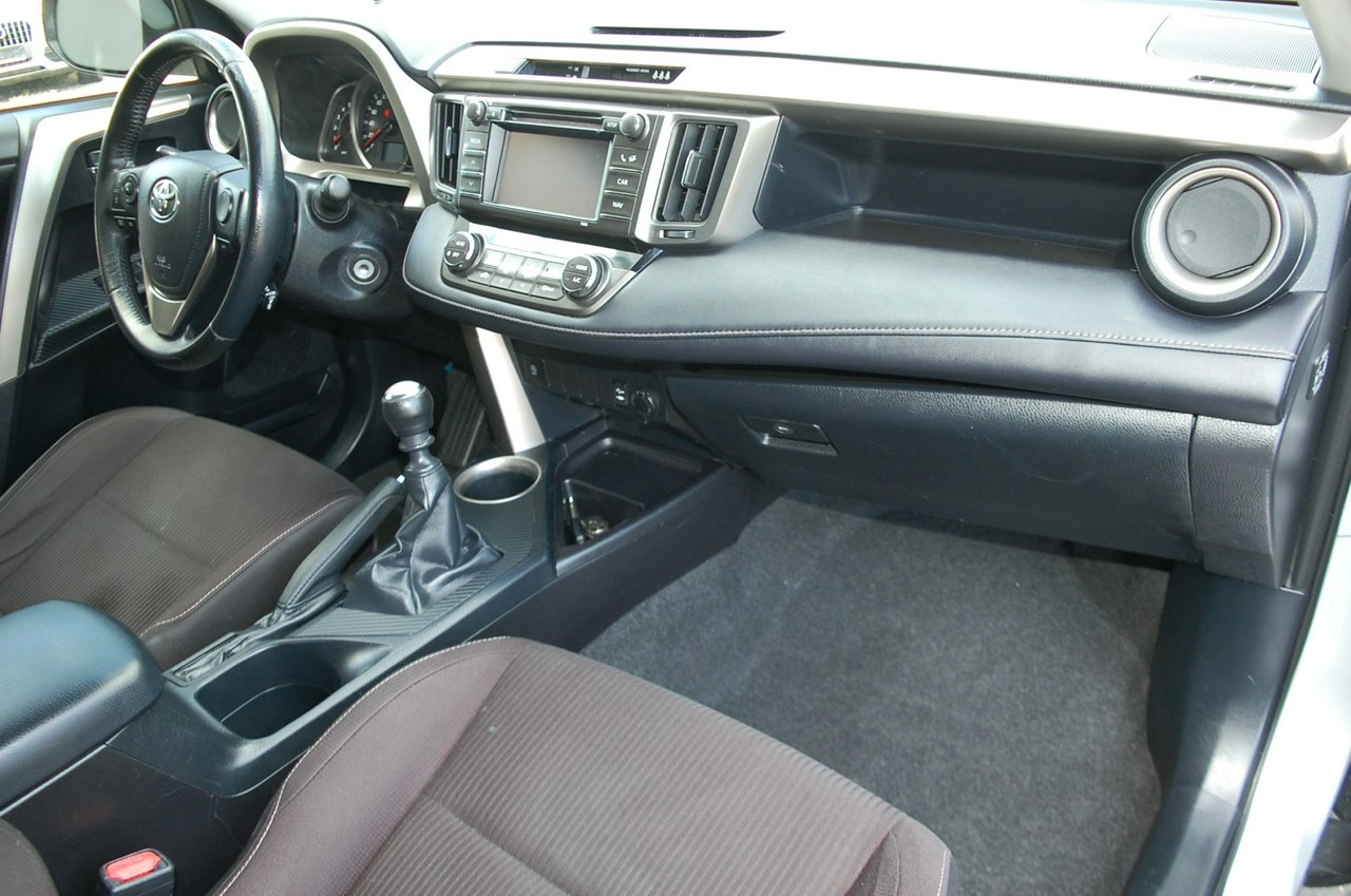 Toyota RAV-4 - Zdjęcie 25