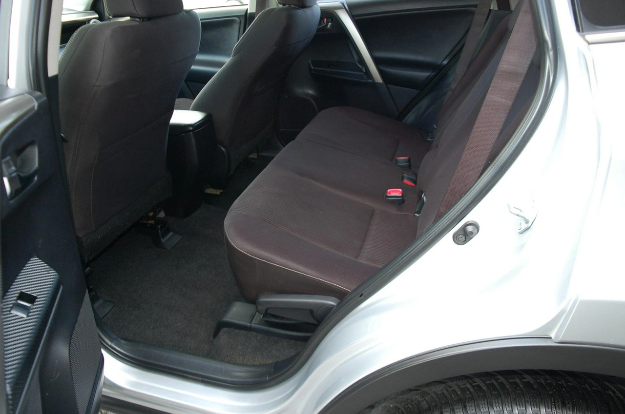 Toyota RAV-4 - Zdjęcie 27