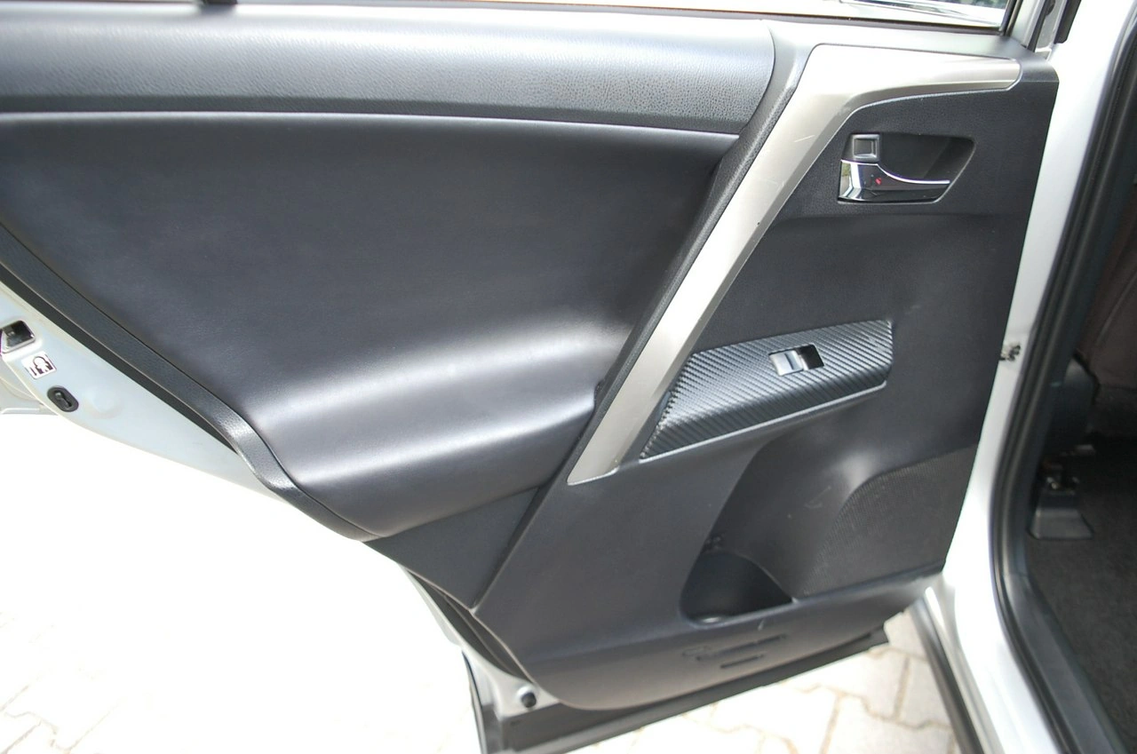 Toyota RAV-4 - Zdjęcie 30