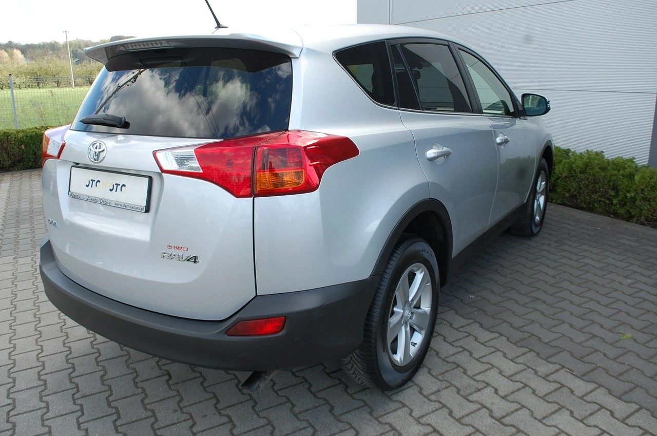 Toyota RAV-4 - Zdjęcie 3