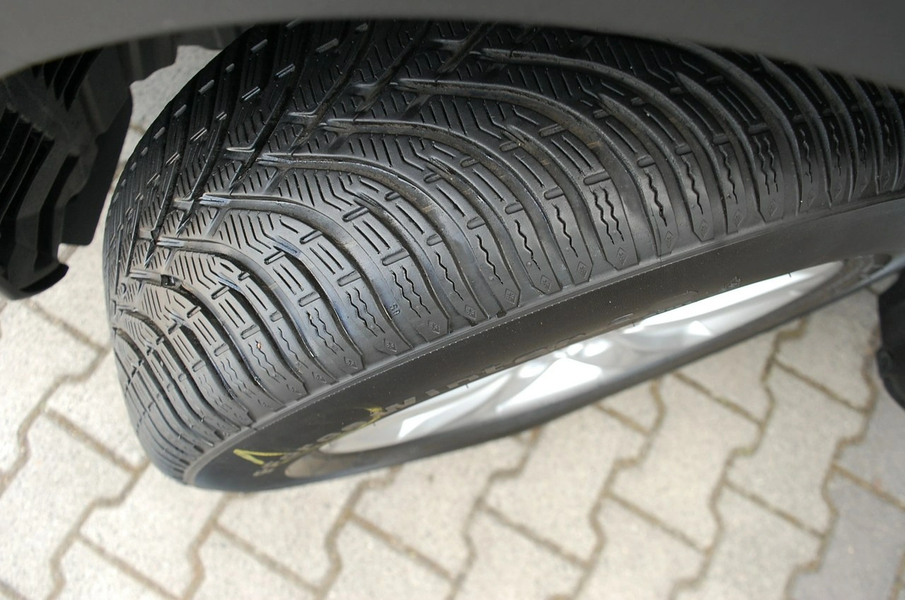 Toyota RAV-4 - Zdjęcie 7