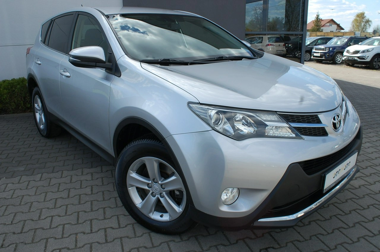 Toyota RAV-4 - Zdjęcie 8