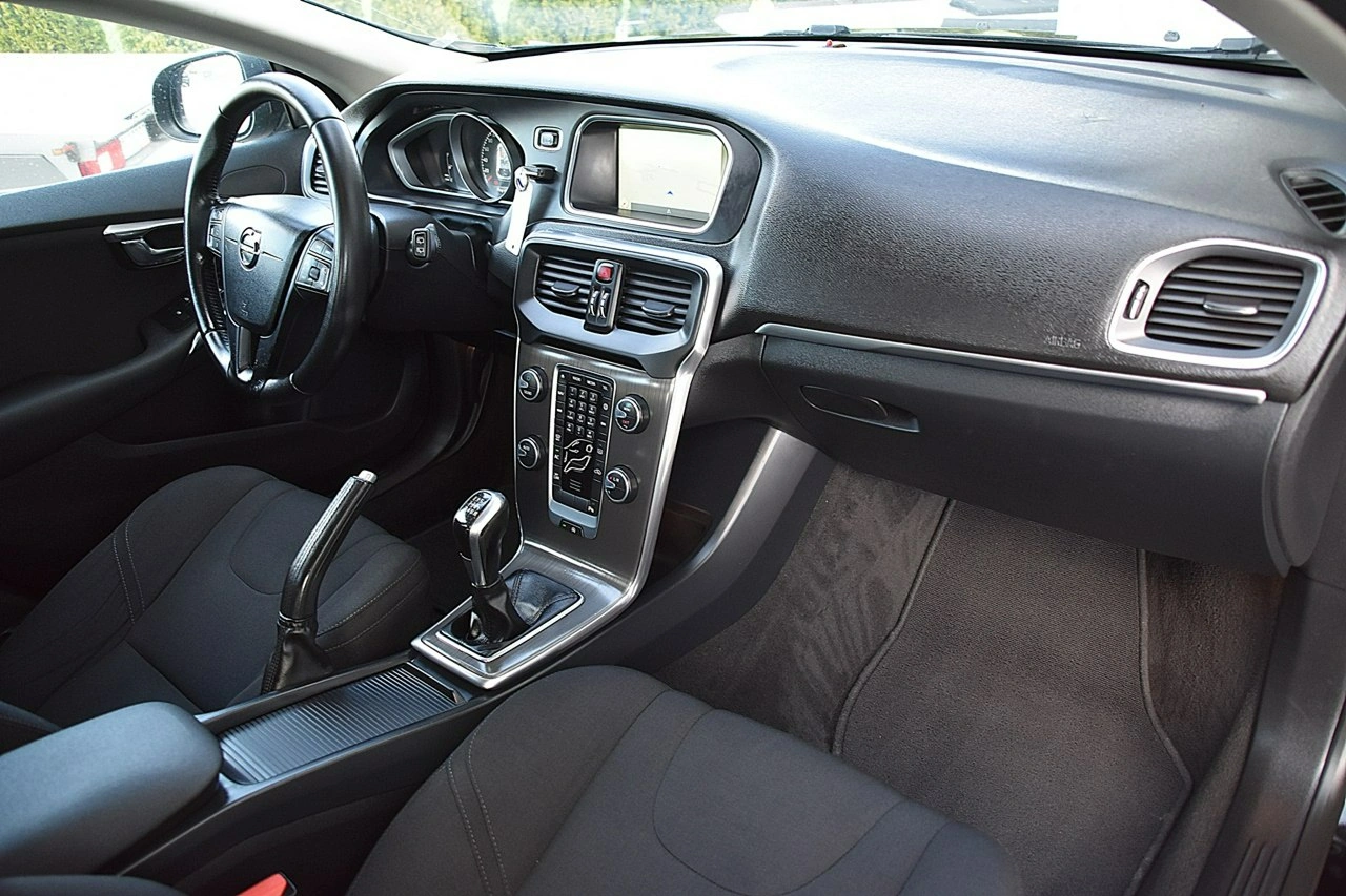 Volvo V40 - Zdjęcie 9