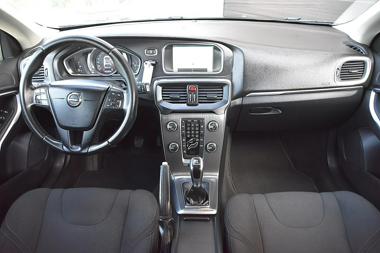 Volvo V40 - Zdjęcie 11