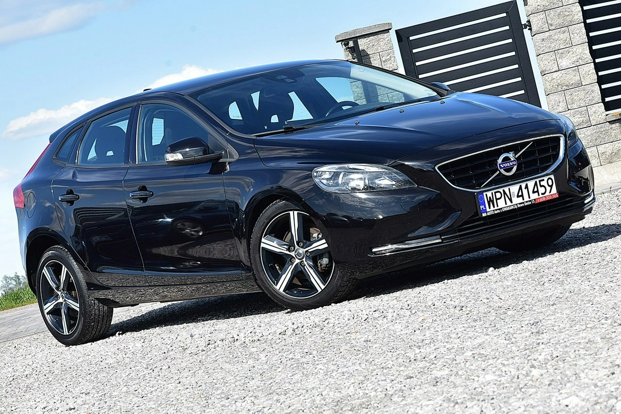 Volvo V40 - Zdjęcie 17