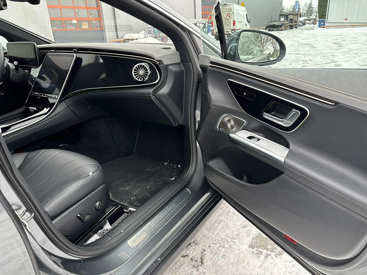 Mercedes EQE - Zdjęcie 16