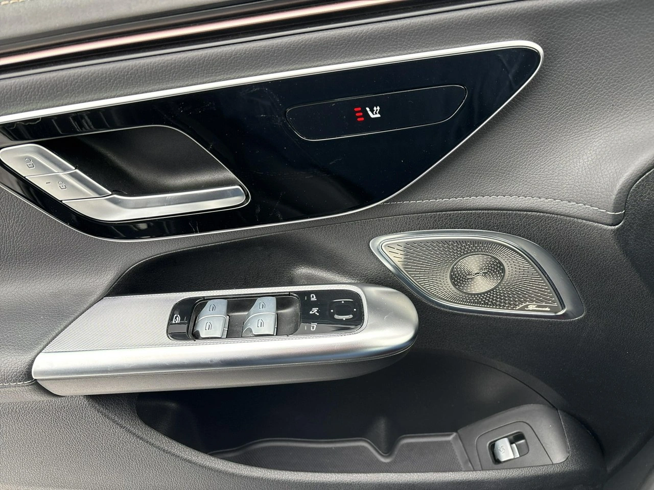 Mercedes EQE - Zdjęcie 26