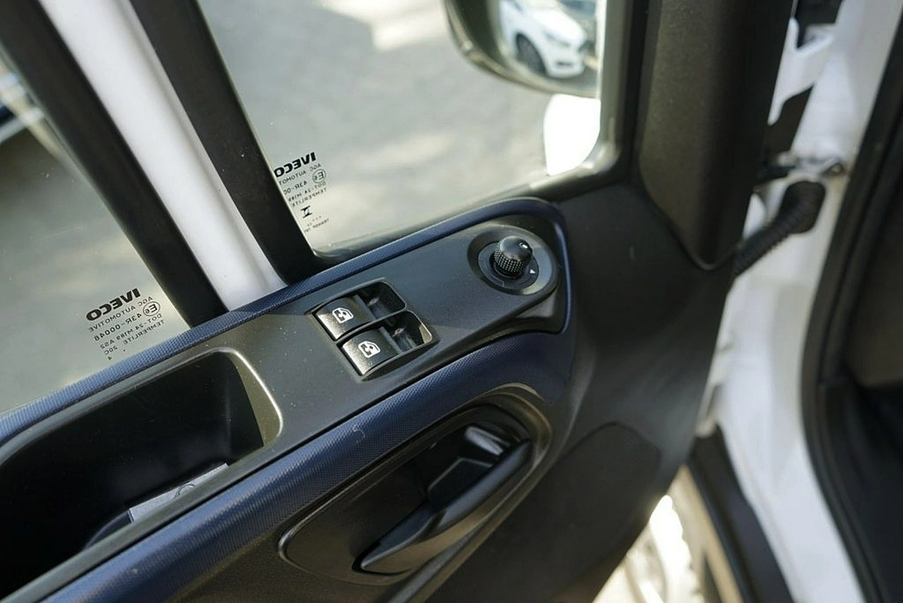 Iveco Daily 35S14 - Zdjęcie 16