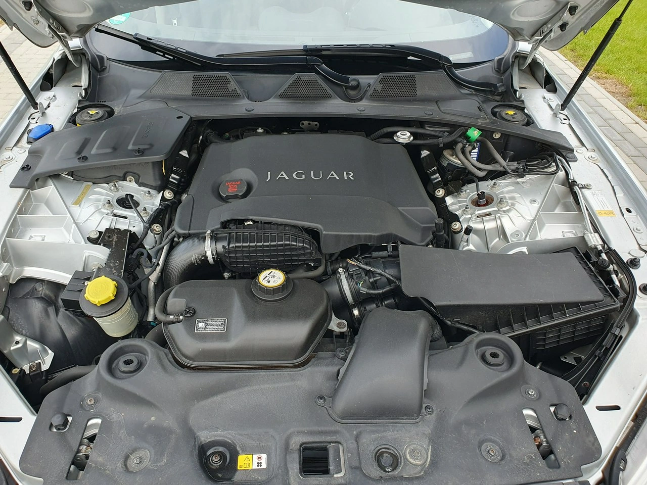 Jaguar XJ - Zdjęcie 14