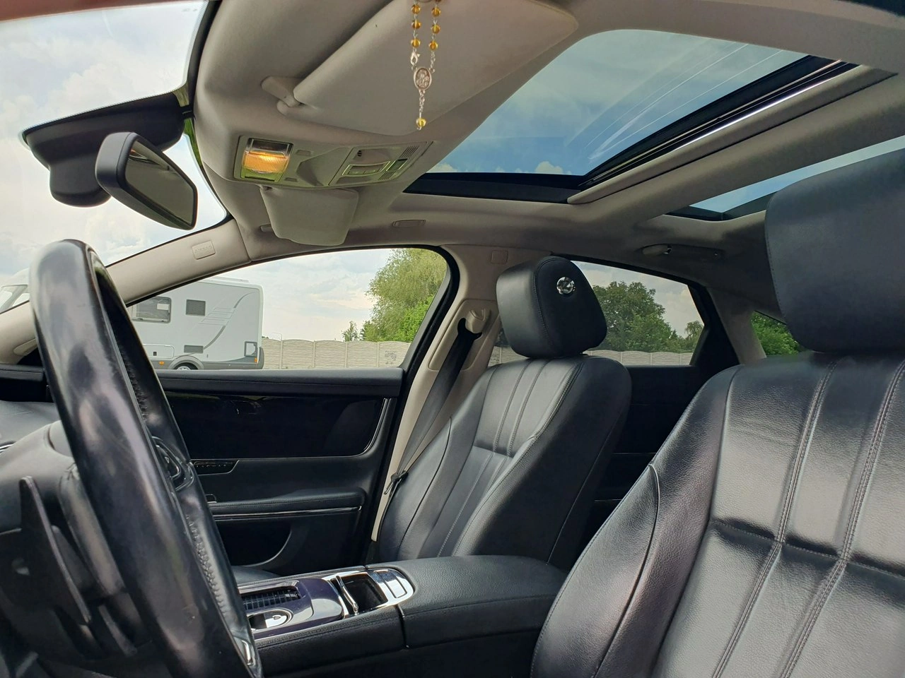 Jaguar XJ - Zdjęcie 17