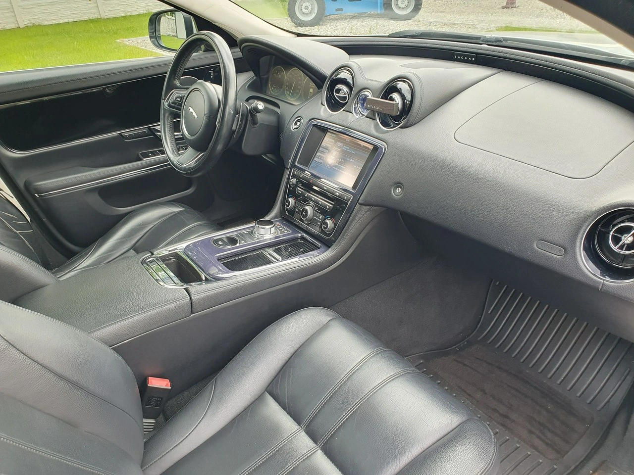 Jaguar XJ - Zdjęcie 21