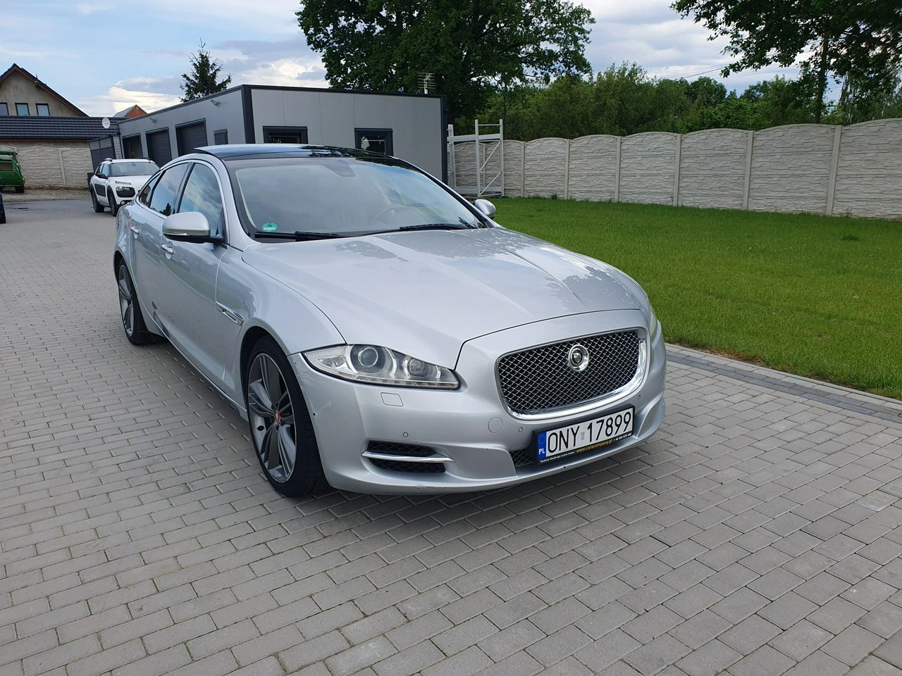 Jaguar XJ - Zdjęcie 8
