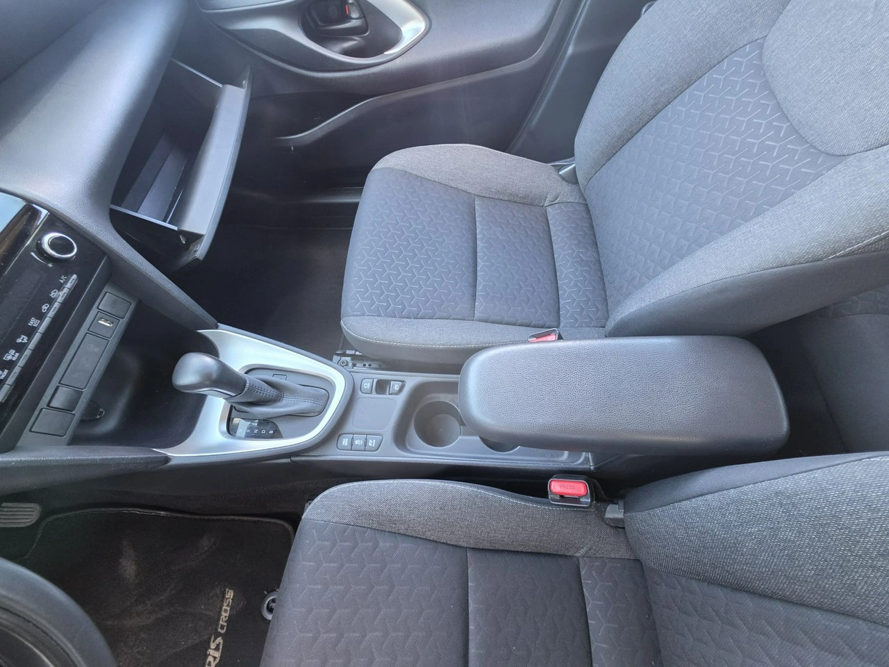 Toyota Yaris Cross - Zdjęcie 15