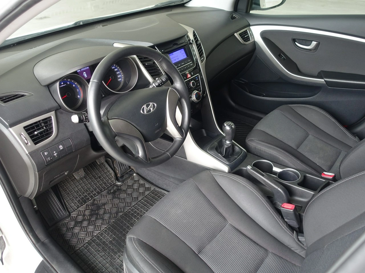 Hyundai i30 - Zdjęcie 11